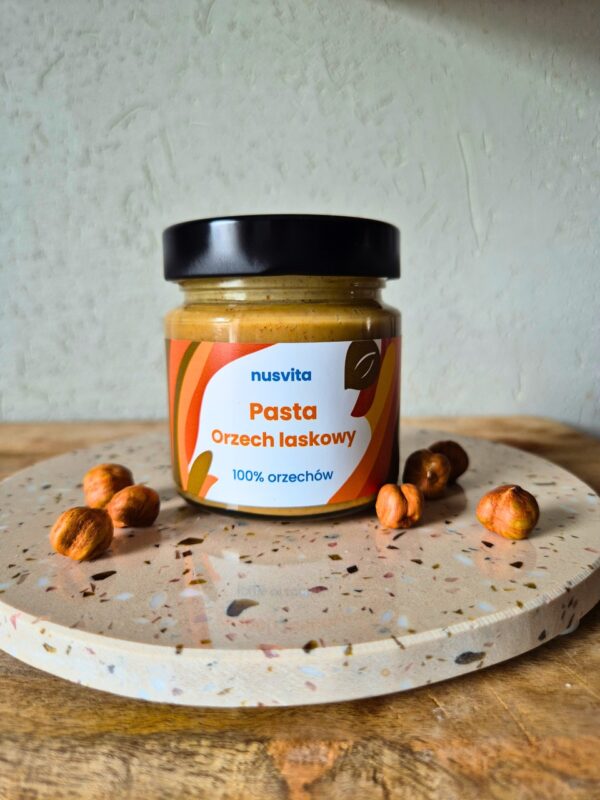 Pasta z orzechów laskowych