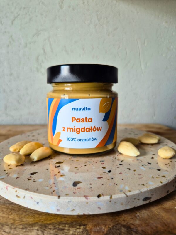 Pasta z migdałów
