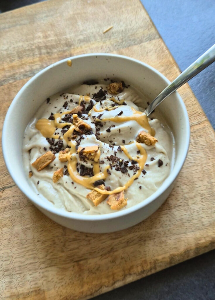 Lody bananowe z pastą z orzechów nerkowca